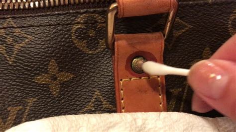 How to clean the hardware on your Louis Vuitton bag 